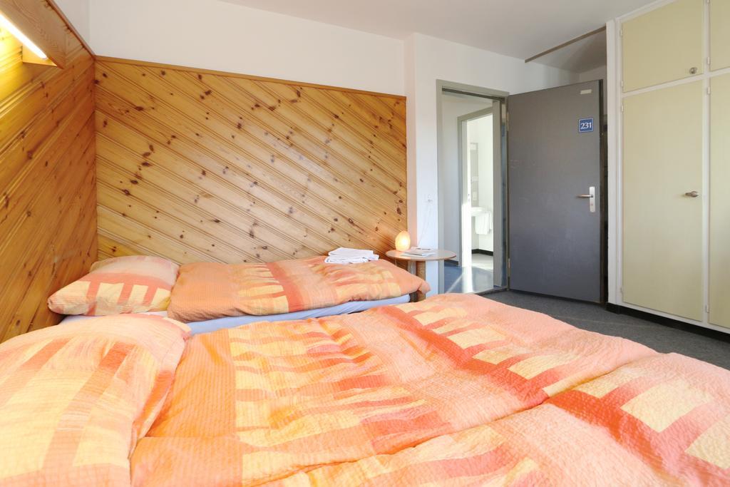 Allegro Alpin Lodge Einsiedeln Rum bild